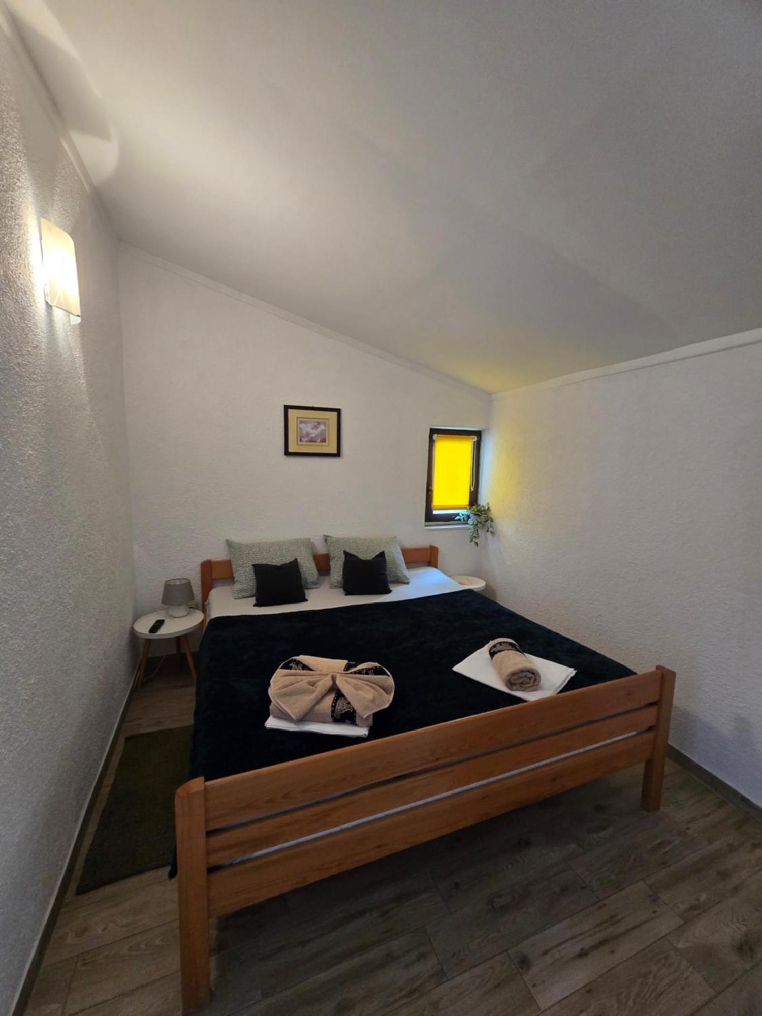 Apartments Lola Biograd Na Moru Buitenkant foto